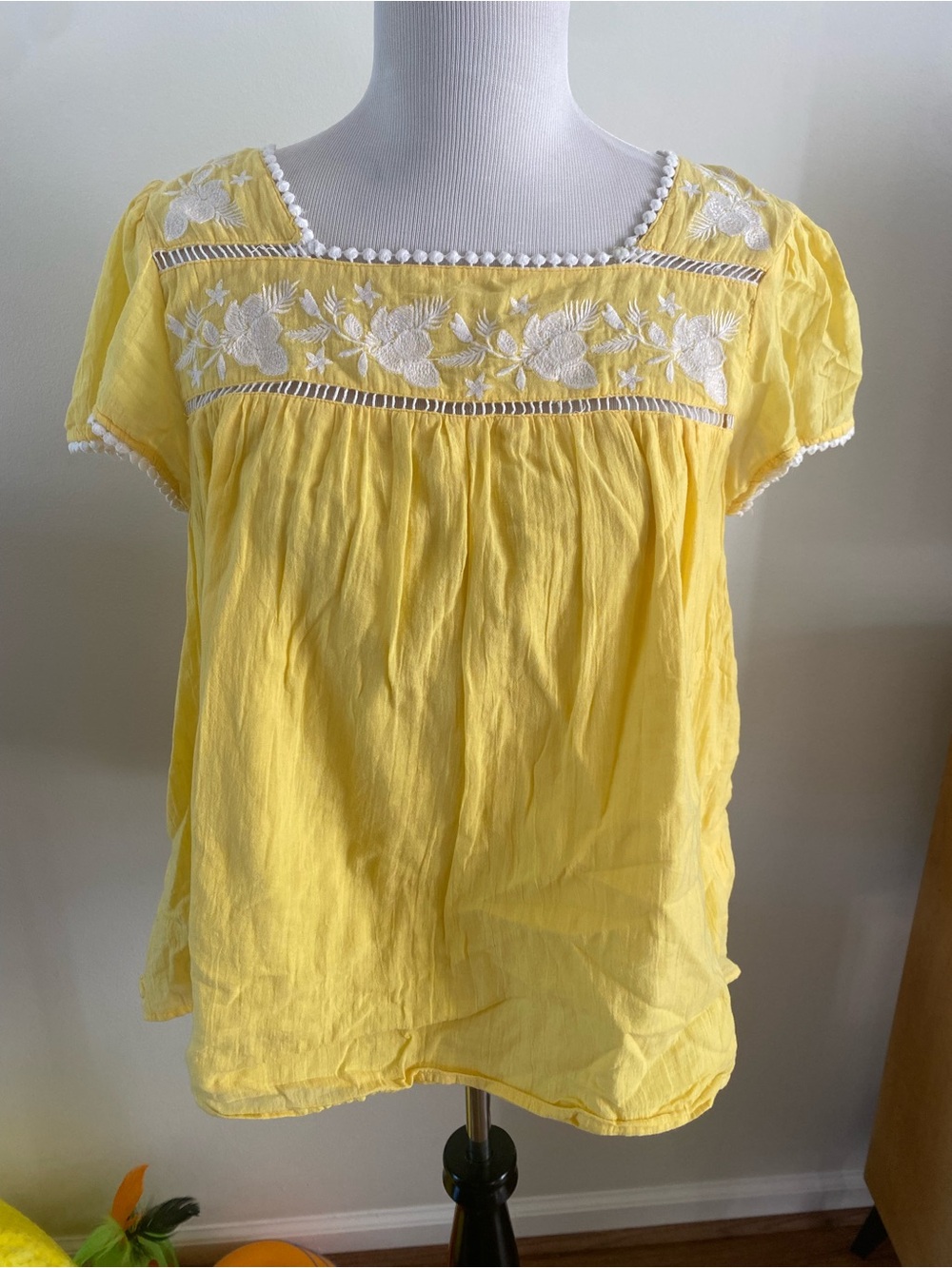 Crown & Ivy Yellow Embroidered Square Neck Peasant Blouse Boho Top